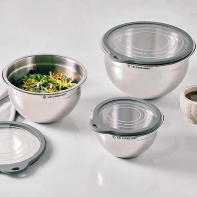 Le Creuset Stainless Steel Mixing Bowl with Glass Lid image number 1